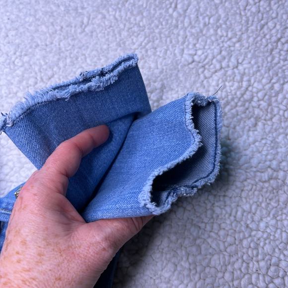 Levi's 710 Super Skinny Light Wash Distressed Jeans 12 Reg - Picture 3 of 11